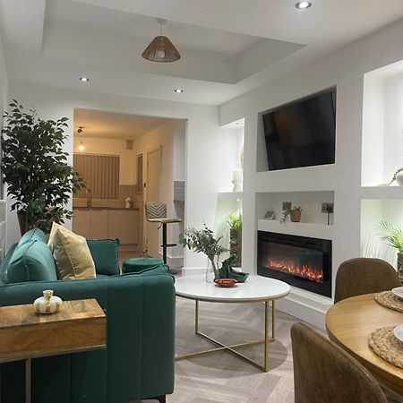 Ilayda Stays - 22 Alexandra Street Порт-Толбот Екстер'єр фото